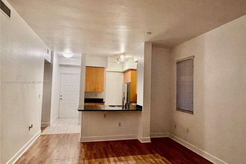 Condominio en venta en Hollywood, Florida, 1 dormitorio, 69.21 m2 № 1980972 - foto 7