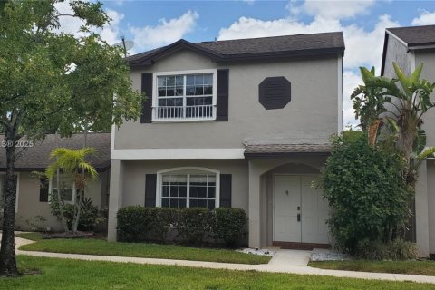 Touwnhouse à louer à Sunrise, Floride: 3 chambres, 148.27 m2 № 1779293 - photo 2