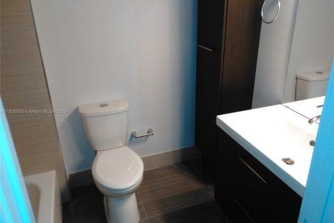 Adosado en alquiler en Sunrise, Florida, 3 dormitorios, 148.27 m2 № 1779293 - foto 29