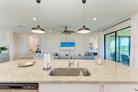 Condo in Bradenton, Florida, 3 bedrooms  № 1039221 - photo 15