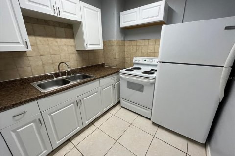 Casa en alquiler en Winter Haven, Florida, 3 dormitorios, 113.71 m2 № 2091516 - foto 4
