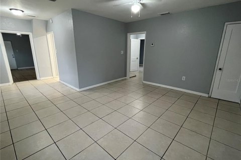 Casa en alquiler en Winter Haven, Florida, 3 dormitorios, 113.71 m2 № 2091516 - foto 2