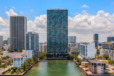 Copropriété à vendre à Miami, Floride: 2 chambres, 106.19 m2 № 1939870 - photo 23