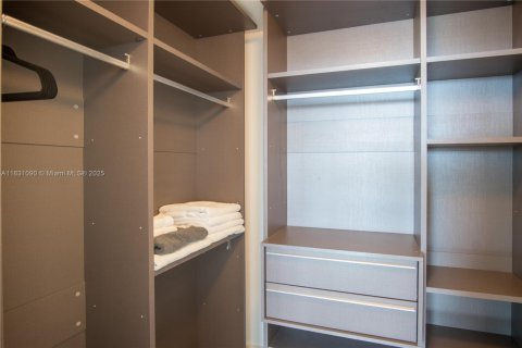 Copropriété à vendre à Miami, Floride: 2 chambres, 106.19 m2 № 1939870 - photo 13