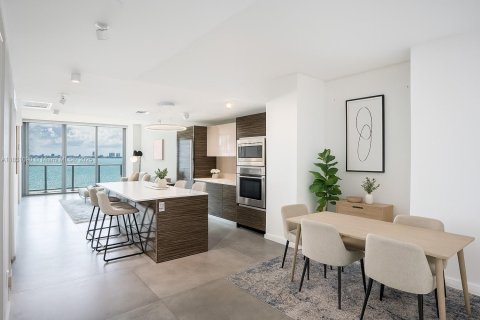 Copropriété à vendre à Miami, Floride: 2 chambres, 106.19 m2 № 1939870 - photo 1