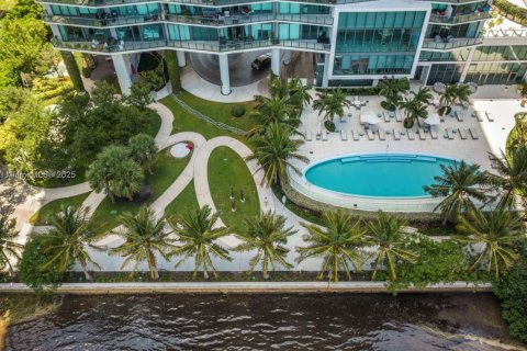 Copropriété à vendre à Miami, Floride: 2 chambres, 106.19 m2 № 1939870 - photo 25