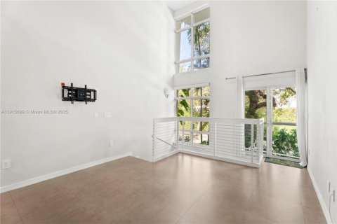 Touwnhouse à vendre à Miami Beach, Floride: 3 chambres, 132.85 m2 № 1970755 - photo 5