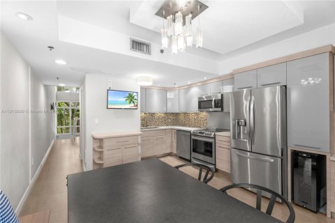 Touwnhouse à vendre à Miami Beach, Floride: 3 chambres, 132.85 m2 № 1970755 - photo 9