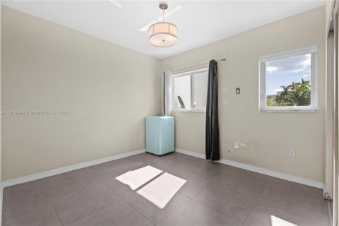 Touwnhouse à vendre à Miami Beach, Floride: 3 chambres, 132.85 m2 № 1970755 - photo 14