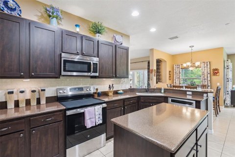 Casa en venta en Kissimmee, Florida, 4 dormitorios, 231.7 m2 № 2236072 - foto 18