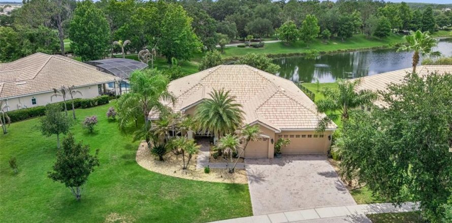 Casa en BELLALAGO en Kissimmee, Florida 4 dormitorios, 231.7 m2 № 2236072