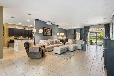 Casa en venta en Kissimmee, Florida, 4 dormitorios, 231.7 m2 № 2236072 - foto 10