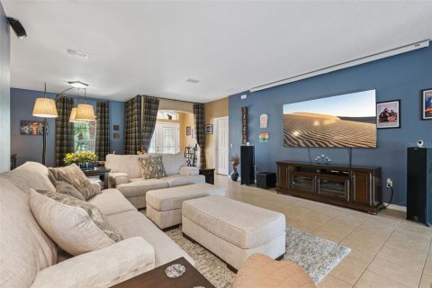 Casa en venta en Kissimmee, Florida, 4 dormitorios, 231.7 m2 № 2236072 - foto 13