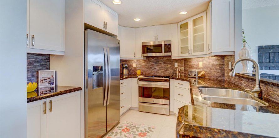 Condo in Fort Lauderdale, Florida, 2 bedrooms № 2245581