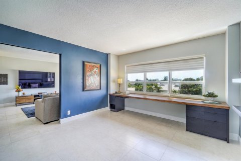 Condo in Fort Lauderdale, Florida, 2 bedrooms № 2245581 - photo 9