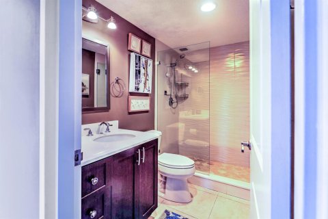 Condo in Fort Lauderdale, Florida, 2 bedrooms № 2245581 - photo 20