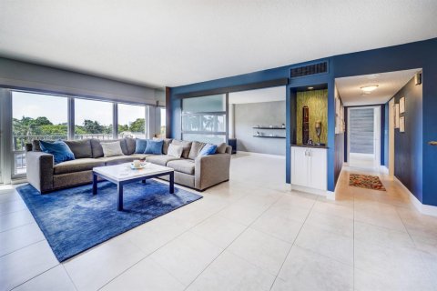 Condo in Fort Lauderdale, Florida, 2 bedrooms № 2245581 - photo 11
