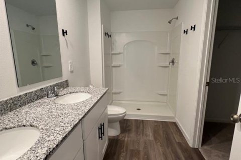 Villa ou maison à louer à Spring Hill, Floride: 3 chambres, 155.43 m2 № 2094293 - photo 9