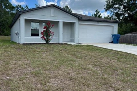 Villa ou maison à Spring Hill, Floride 3 chambres, 155.43 m2 № 2094293