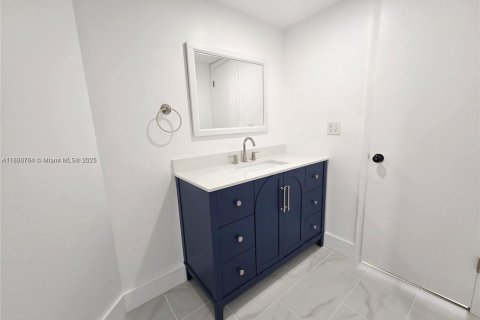 Copropriété à louer à Oakland Park, Floride: 1 chambre, 80.08 m2 № 1983421 - photo 11