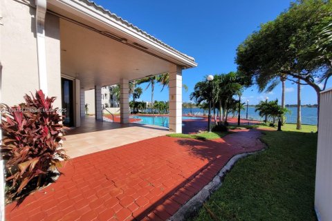 Copropriété à louer à Oakland Park, Floride: 1 chambre, 80.08 m2 № 1983421 - photo 18