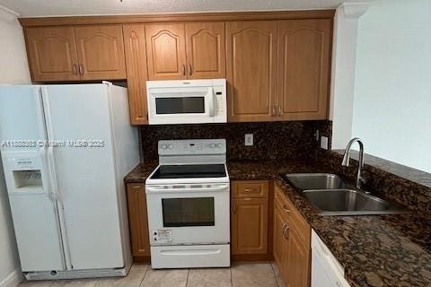 Adosado en alquiler en Miami, Florida, 2 dormitorios, 88.26 m2 № 1942401 - foto 3