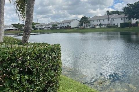 Adosado en alquiler en Miami, Florida, 2 dormitorios, 88.26 m2 № 1942401 - foto 17