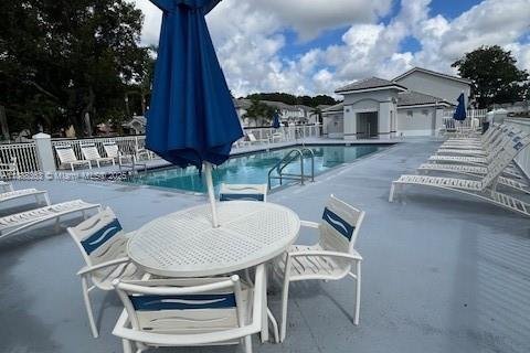 Adosado en alquiler en Miami, Florida, 2 dormitorios, 88.26 m2 № 1942401 - foto 19