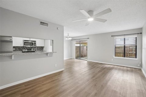 Купить таунхаус в Тампа, Флорида 8 комнат, 97.36м2, № 2203397 - фото 15