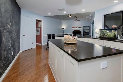 House in Dunedin, Florida 3 bedrooms, 212.93 sq.m. № 1817360 - photo 23