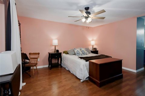 House in Dunedin, Florida 3 bedrooms, 212.93 sq.m. № 1817360 - photo 18