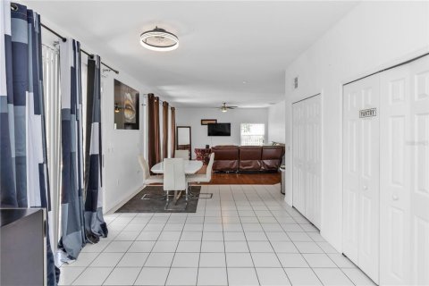 Villa ou maison à vendre à Kissimmee, Floride: 5 chambres, 362.04 m2 № 2201061 - photo 24