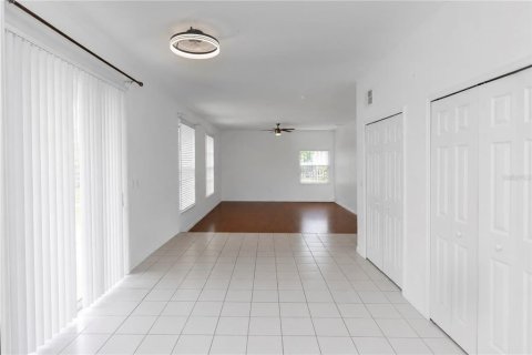Villa ou maison à vendre à Kissimmee, Floride: 5 chambres, 362.04 m2 № 2201061 - photo 25