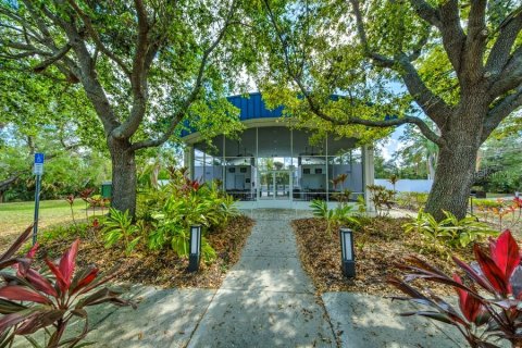 Casa en venta en Bradenton, Florida, 2 dormitorios, 161.84 m2 № 1591633 - foto 27