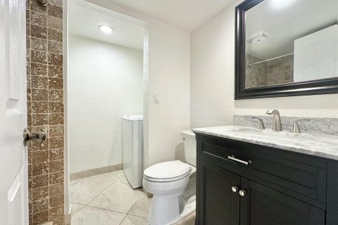Adosado en venta en Palm Springs, Florida, 2 dormitorios, 114.46 m2 № 2191619 - foto 17