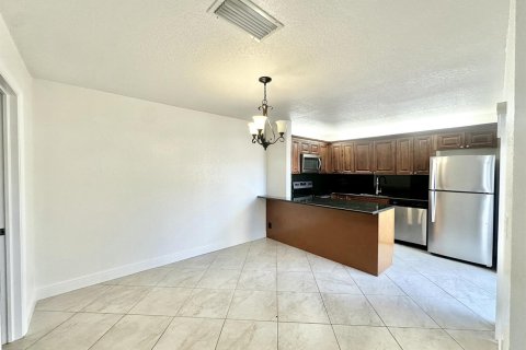 Adosado en venta en Palm Springs, Florida, 2 dormitorios, 114.46 m2 № 2191619 - foto 14
