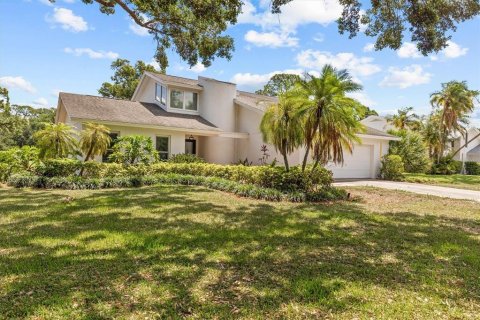 House in Clearwater, Florida 4 bedrooms, 288.55 sq.m. № 2200293 - photo 2