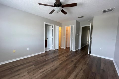 Adosado en alquiler en Tampa, Florida, 3 dormitorios, 130.99 m2 № 1913993 - foto 18