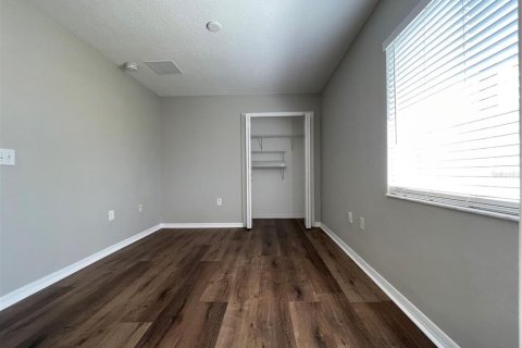 Adosado en alquiler en Tampa, Florida, 3 dormitorios, 130.99 m2 № 1913993 - foto 10