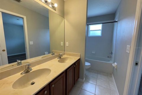 Adosado en alquiler en Tampa, Florida, 3 dormitorios, 130.99 m2 № 1913993 - foto 13