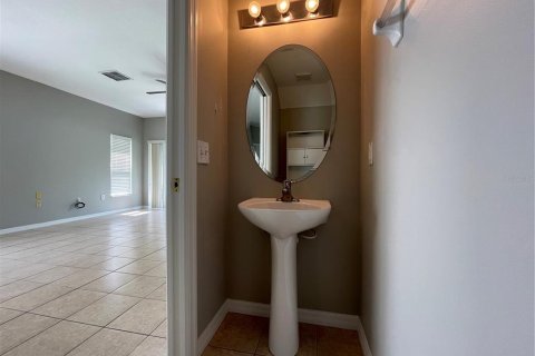 Adosado en alquiler en Tampa, Florida, 3 dormitorios, 130.99 m2 № 1913993 - foto 9