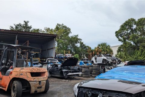 Commercial property in Tampa, Florida 464.51 sq.m. № 676134 - photo 29