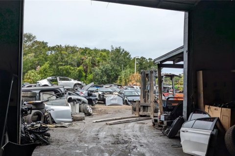 Commercial property in Tampa, Florida 464.51 sq.m. № 676134 - photo 19