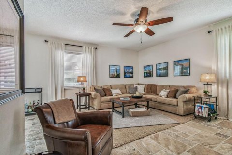 House in Oldsmar, Florida 3 bedrooms, 225.66 sq.m. № 1904220 - photo 8
