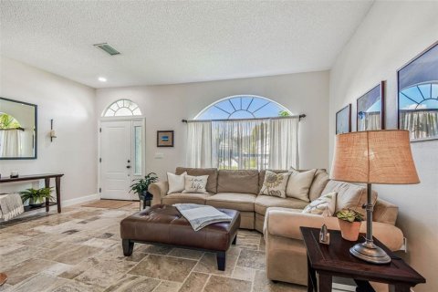 House in Oldsmar, Florida 3 bedrooms, 225.66 sq.m. № 1904220 - photo 7