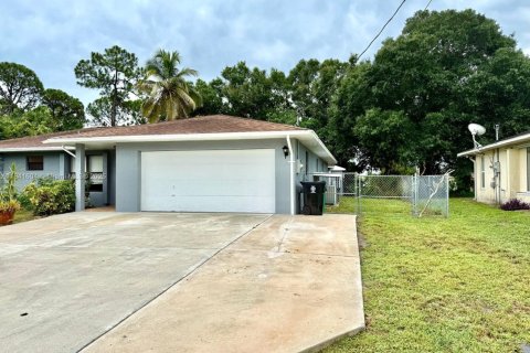 Villa ou maison à vendre à Port St. Lucie, Floride: 3 chambres, 141.77 m2 № 1844145 - photo 3