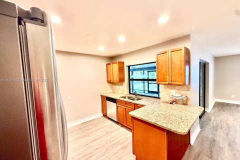 Villa ou maison à vendre à Port St. Lucie, Floride: 3 chambres, 141.77 m2 № 1844145 - photo 28