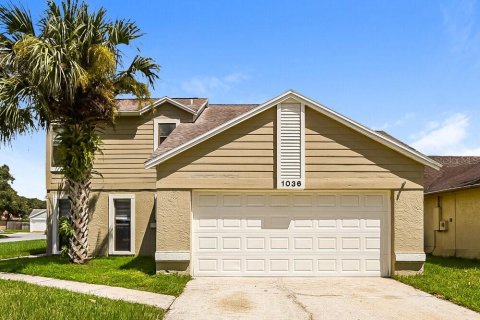 House in Oviedo, Florida 3 bedrooms, 138.8 sq.m. № 2364330