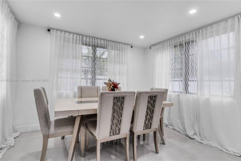 Villa ou maison à vendre à Miami, Floride: 3 chambres, 92.34 m2 № 1924247 - photo 9