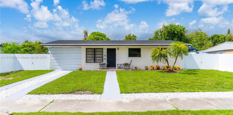 Villa ou maison à Miami, Floride 3 chambres, 92.34 m2 № 1924247